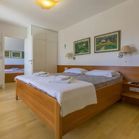 Fuer 8 Personen Ca 90 Qm In Novi Vinodolski, Kvarner Bucht Crikvenica Und Umgebung Casa vacanze Novi Vinodolski