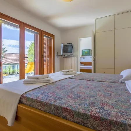 Fuer 8 Personen Ca 90 Qm In Novi Vinodolski, Kvarner Bucht Crikvenica Und Umgebung * Novi Vinodolski